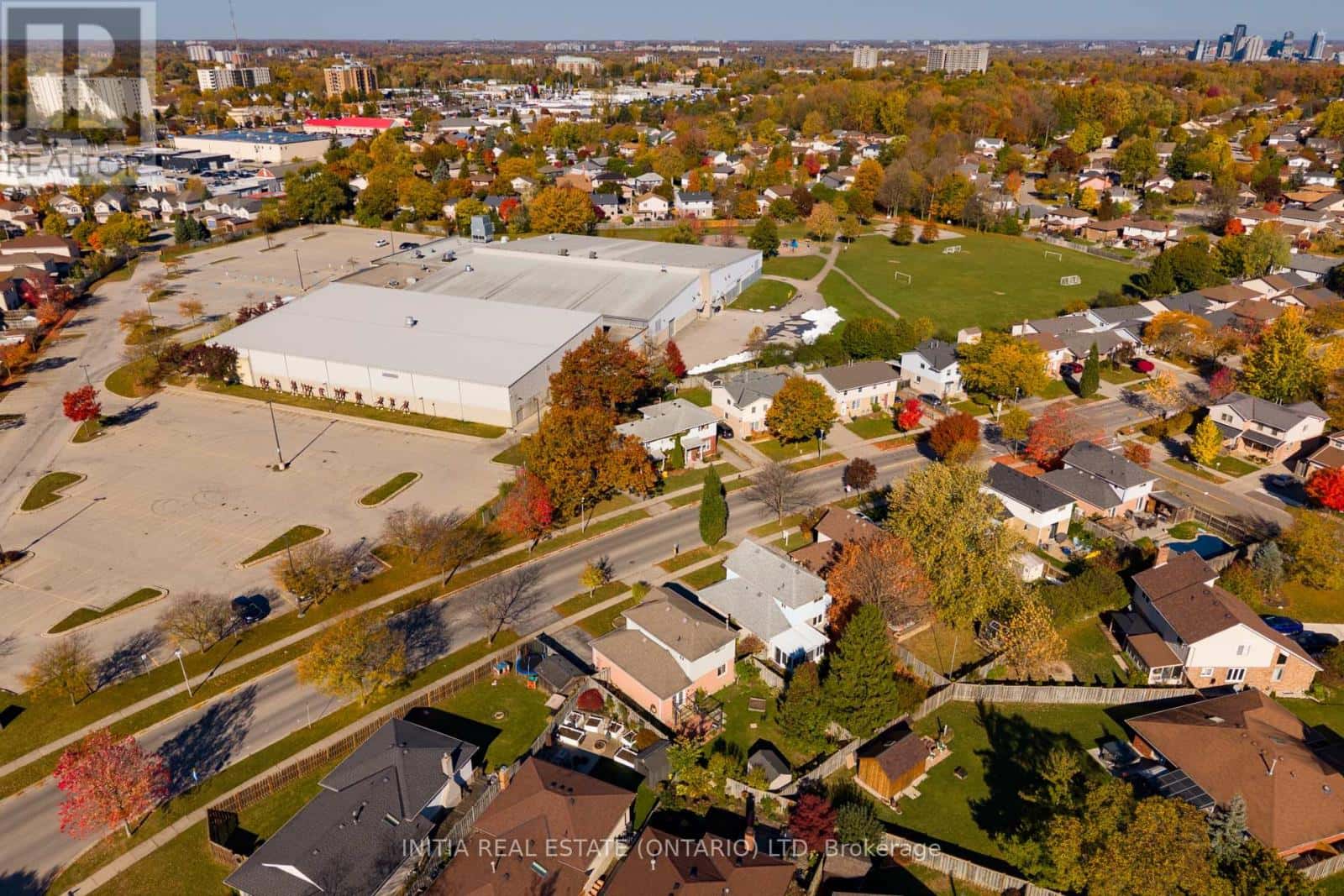 784 HOMEVIEW ROAD — London South (South Q), Ontario - Photo 2 of 48