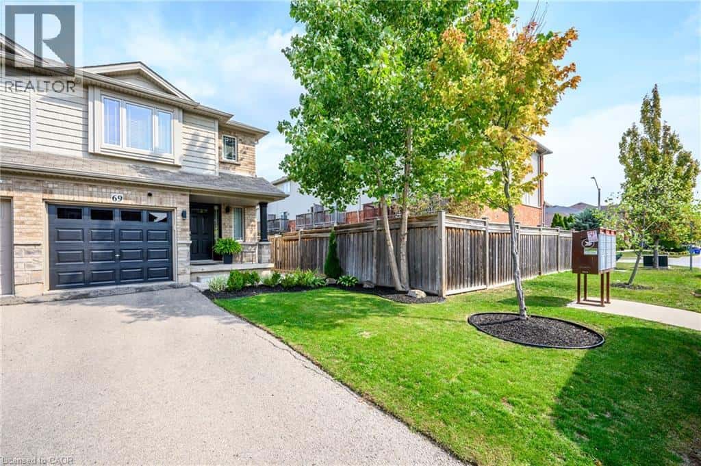 69 ESCARPMENT Drive — Stoney Creek, Ontario - Photo 3 of 45