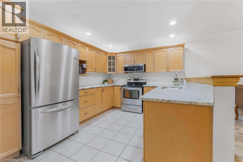 53 BEVERLY Street E Unit# 21 — St. George, Ontario - Photo 5 of 17