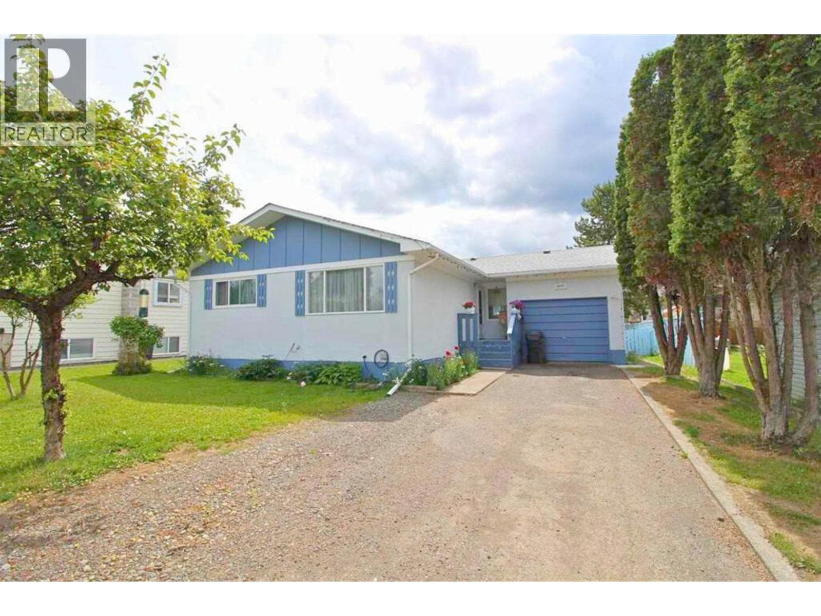 3290 GILLESPIE ROAD — Houston, British Columbia - Main photo