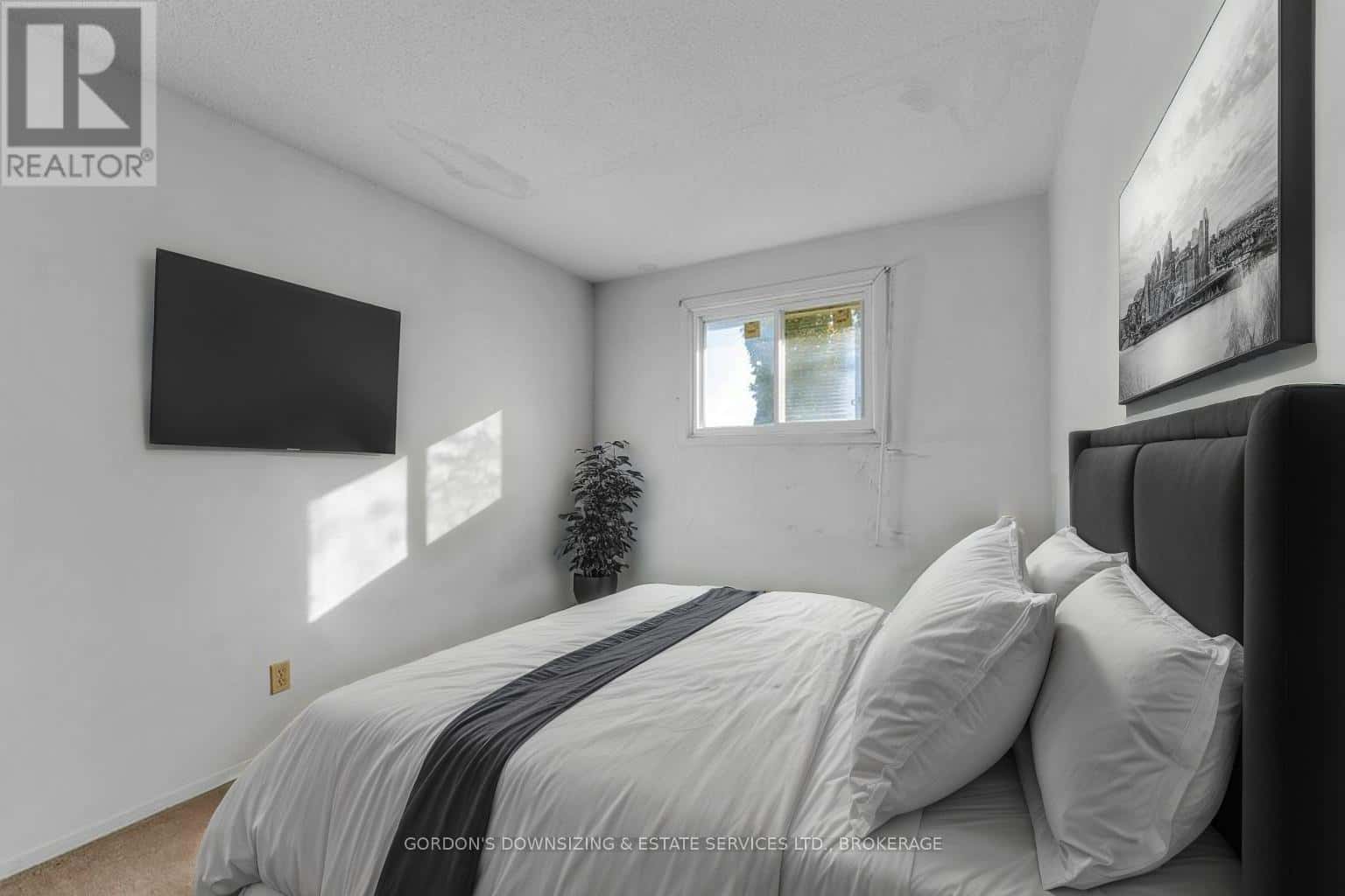 45 - 39 COVENTRY CRESCENT — Kingston (West of Sir John A. Blvd), Ontario - Photo 3 of 47