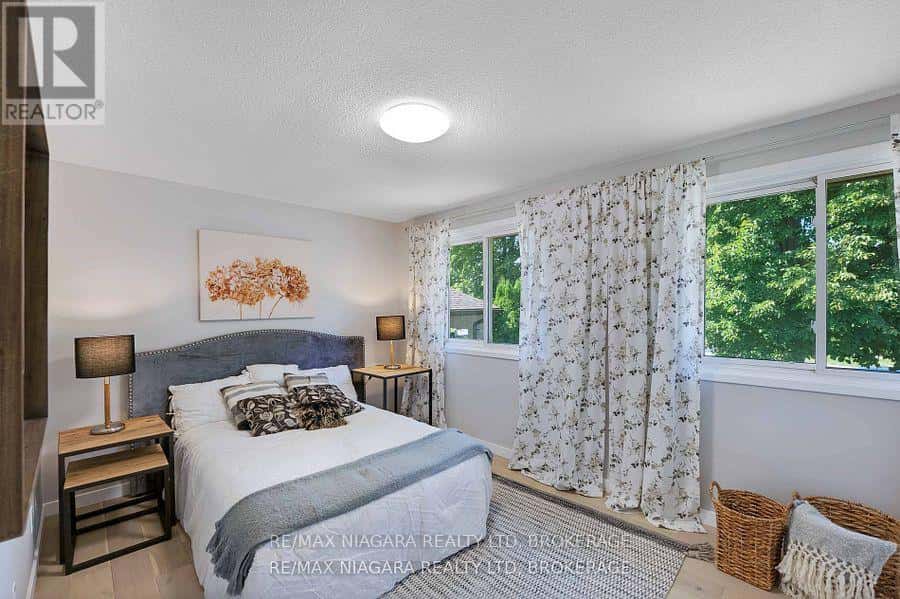 628 BUNTING ROAD — St. Catharines (Bunting/Linwell), Ontario - Photo 5 of 34