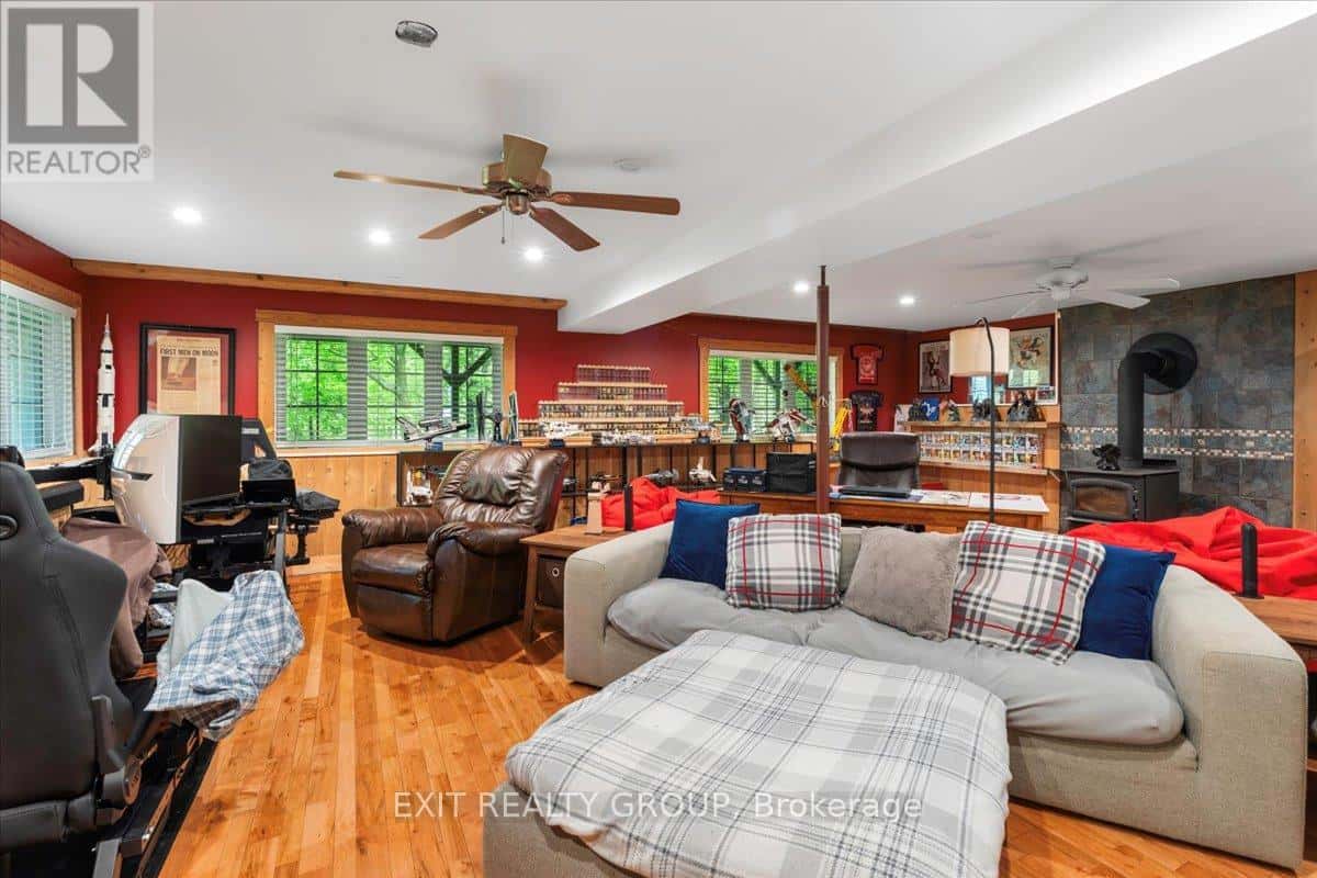 14 SMITH ROAD — Tyendinaga (Tyendinaga Township), Ontario - Photo 5 of 48