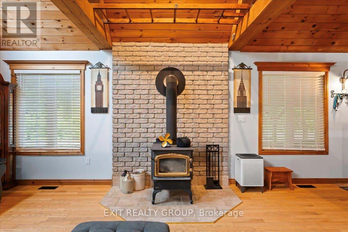 14 SMITH ROAD — Tyendinaga (Tyendinaga Township), Ontario - Photo 3 of 48