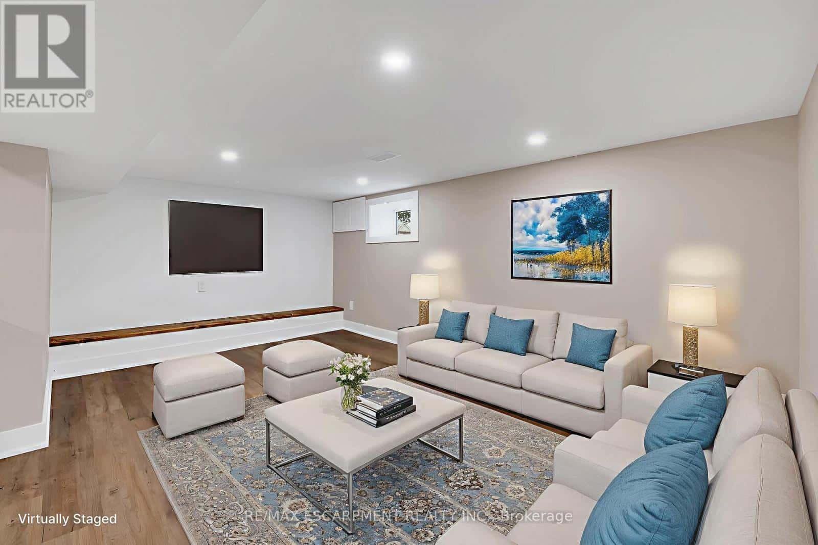 126 AUBURN AVENUE — Hamilton (Bartonville), Ontario - Photo 4 of 40