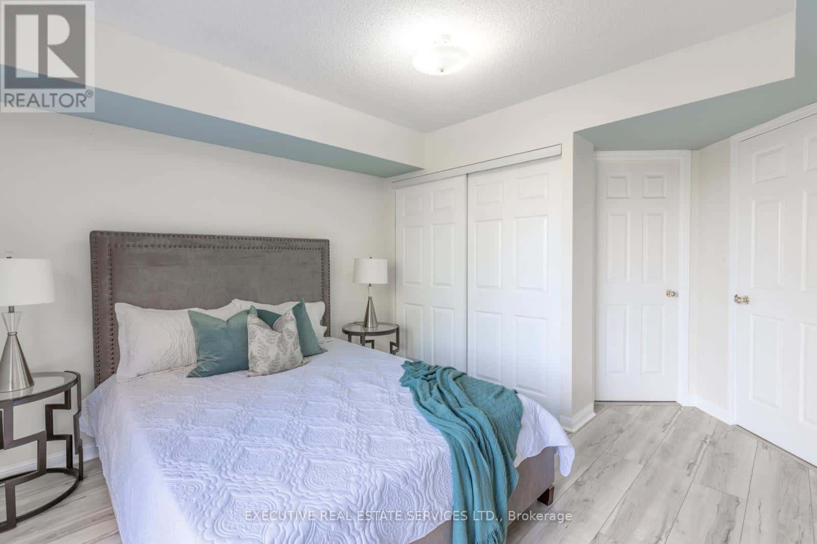 2101 - 3045 FINCH AVENUE W — Toronto (Humbermede), Ontario - Photo 5 of 32