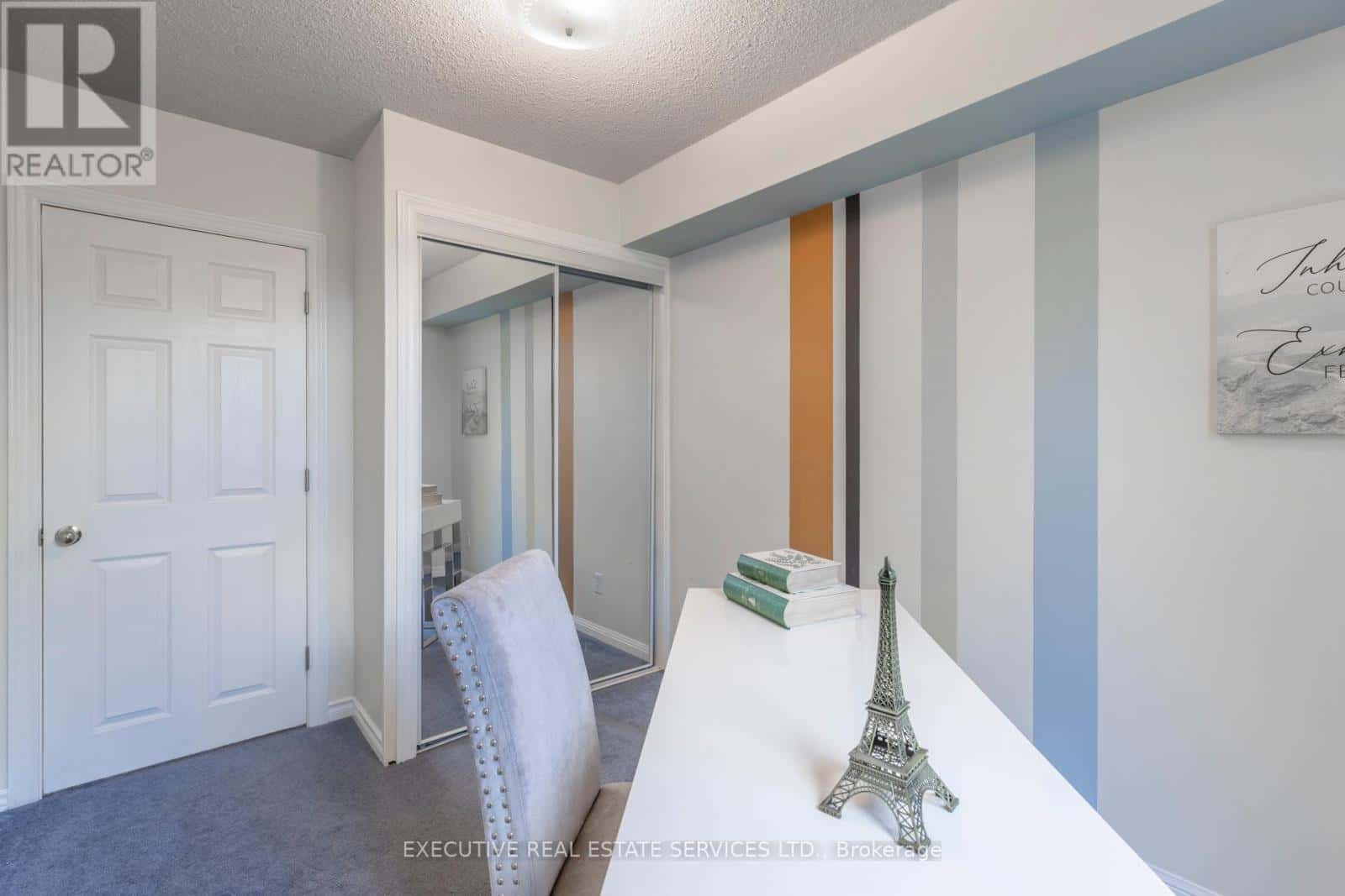 2101 - 3045 FINCH AVENUE W — Toronto (Humbermede), Ontario - Photo 4 of 32