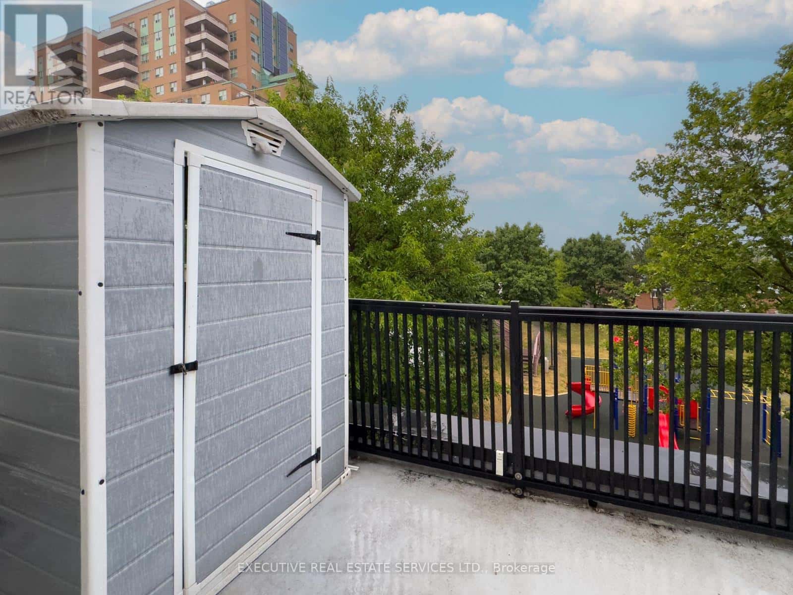 2101 - 3045 FINCH AVENUE W — Toronto (Humbermede), Ontario - Photo 2 of 32