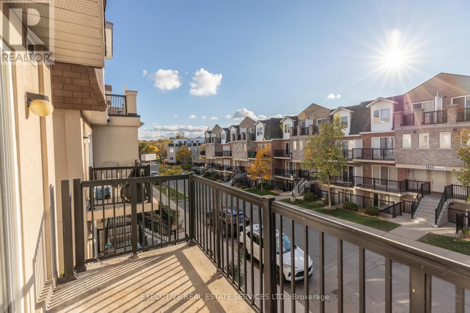 2101 - 3045 FINCH AVENUE W — Toronto (Humbermede), Ontario - Main photo