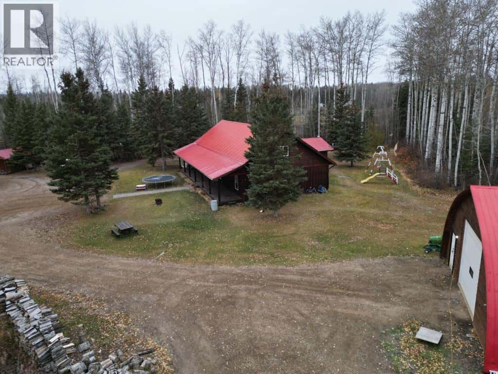 174 Greenwood Bend — La Crete, Alberta - Photo 2 of 45