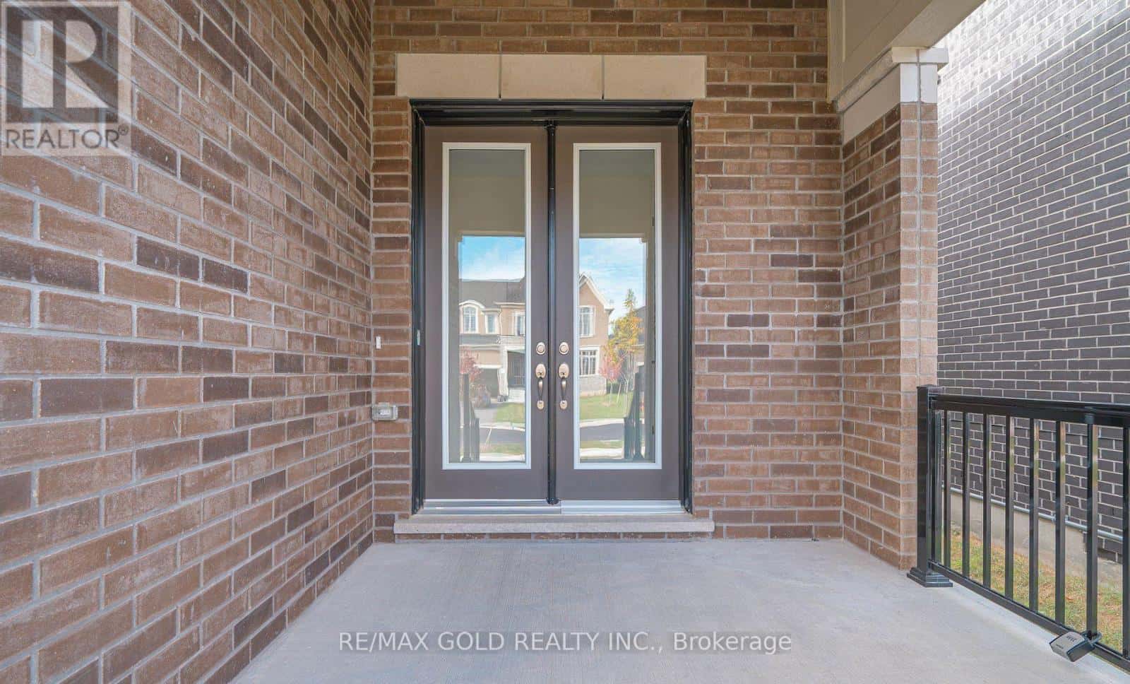 15 SANDHILL CRESCENT — Adjala-Tosorontio (Colgan), Ontario - Photo 3 of 48