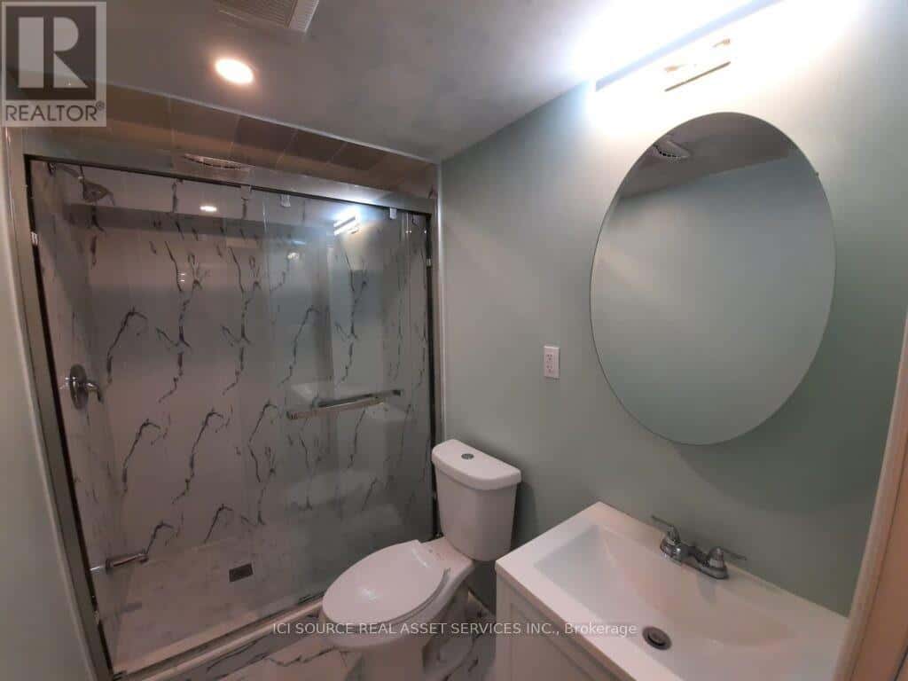 LOWER - 8 HEADFORD AVENUE — Richmond Hill (Bayview Hill), Ontario - Photo 4 of 11