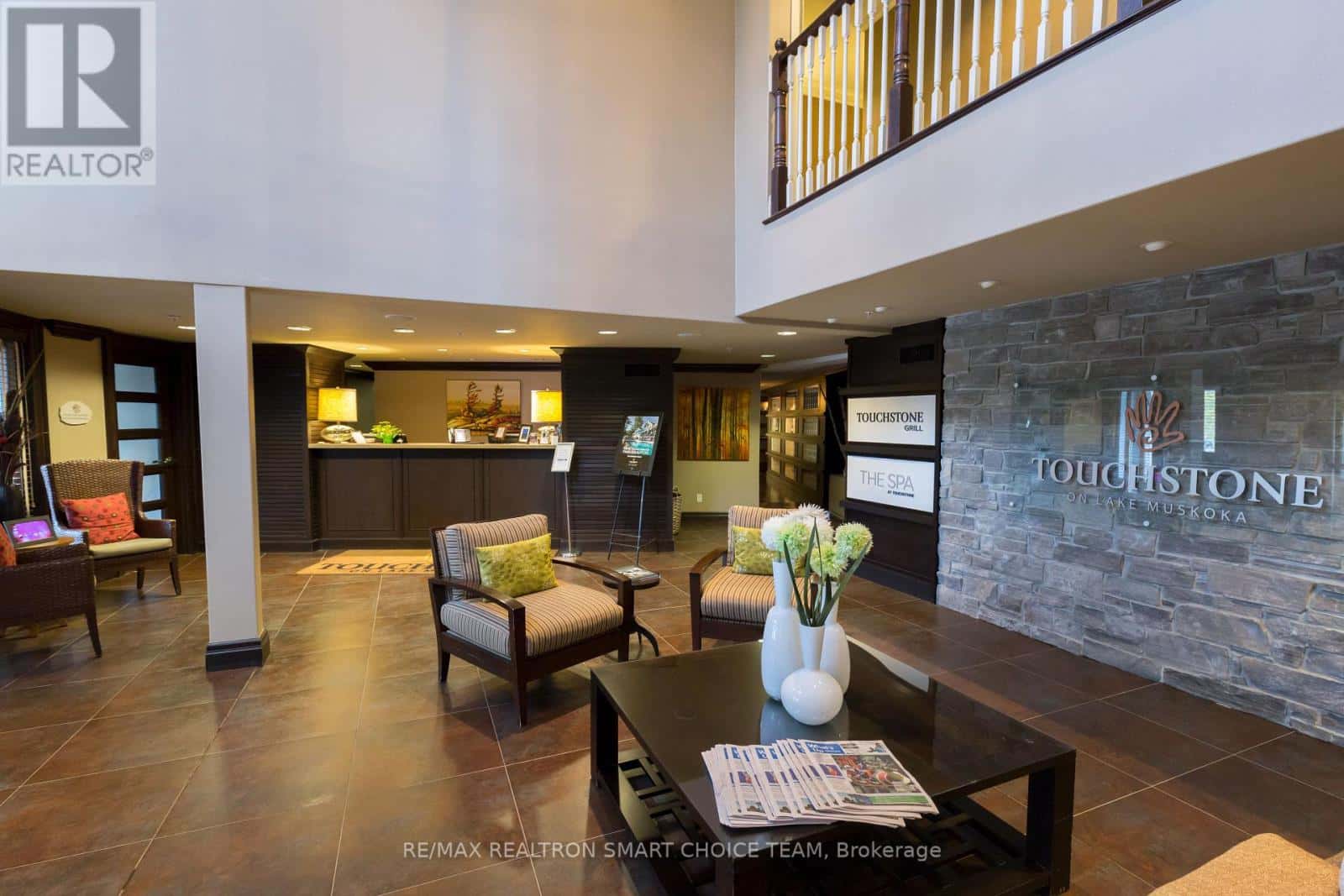 L204-C1 - 1869 MUSKOKA 118 ROAD W — Muskoka Lakes (Monck (Muskoka Lakes)), Ontario - Photo 2 of 28