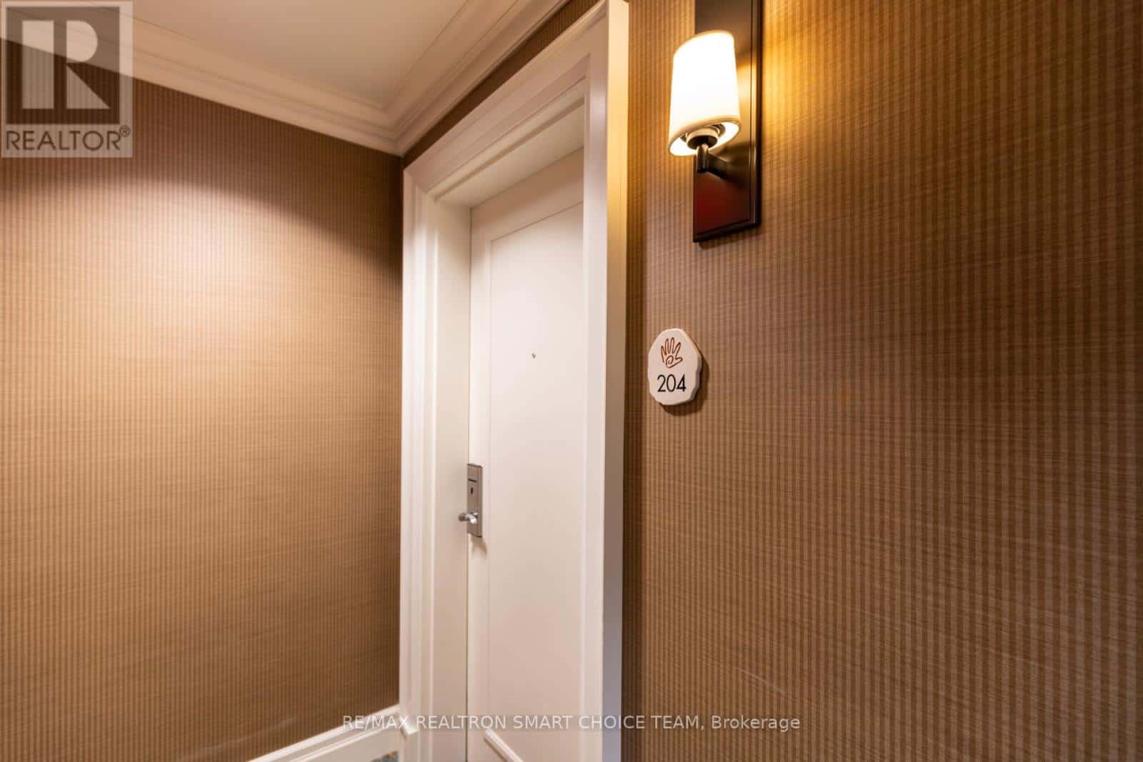 L204-C1 - 1869 MUSKOKA 118 ROAD W — Muskoka Lakes (Monck (Muskoka Lakes)), Ontario - Photo 4 of 28