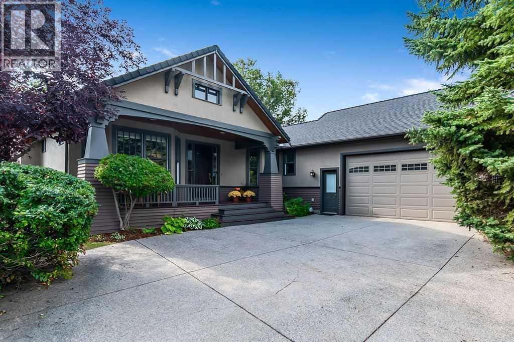 35 Summit Pointe Drive — Heritage Pointe, Alberta - Photo 2 of 47