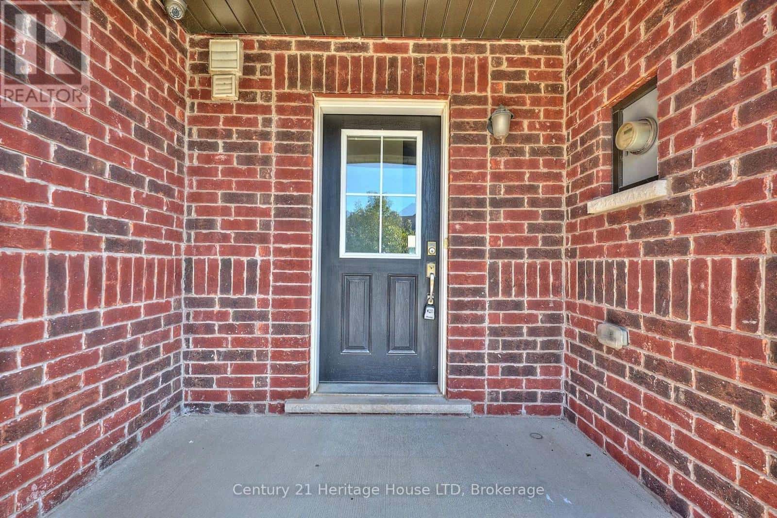 289 SILVERWOOD AVENUE — Welland (Coyle Creek), Ontario - Photo 4 of 50