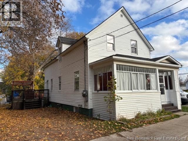 85-87 Peter Street — Sussex, New Brunswick - Main photo