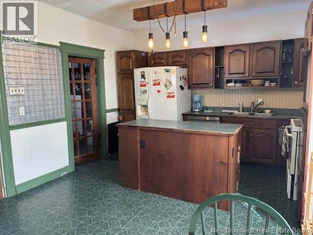 85-87 Peter Street — Sussex, New Brunswick - Photo 4 of 21