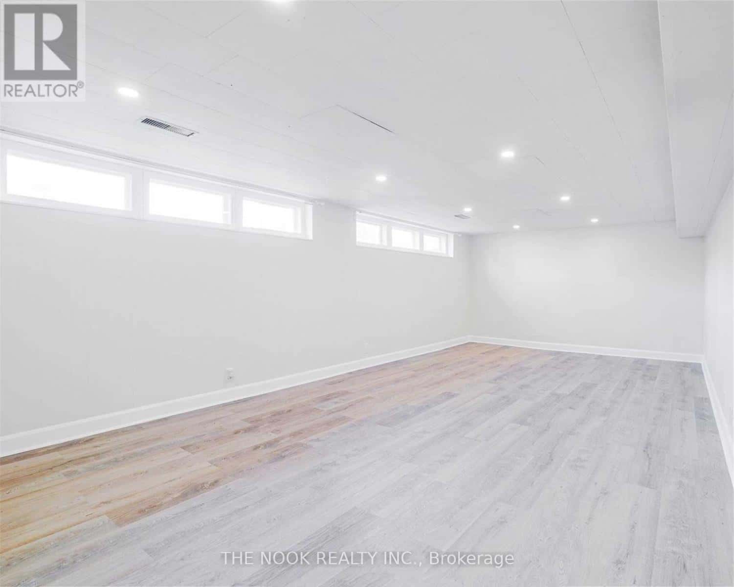 BSMNT - 751 GLENGROVE STREET — Oshawa (Northglen), Ontario - Photo 2 of 11