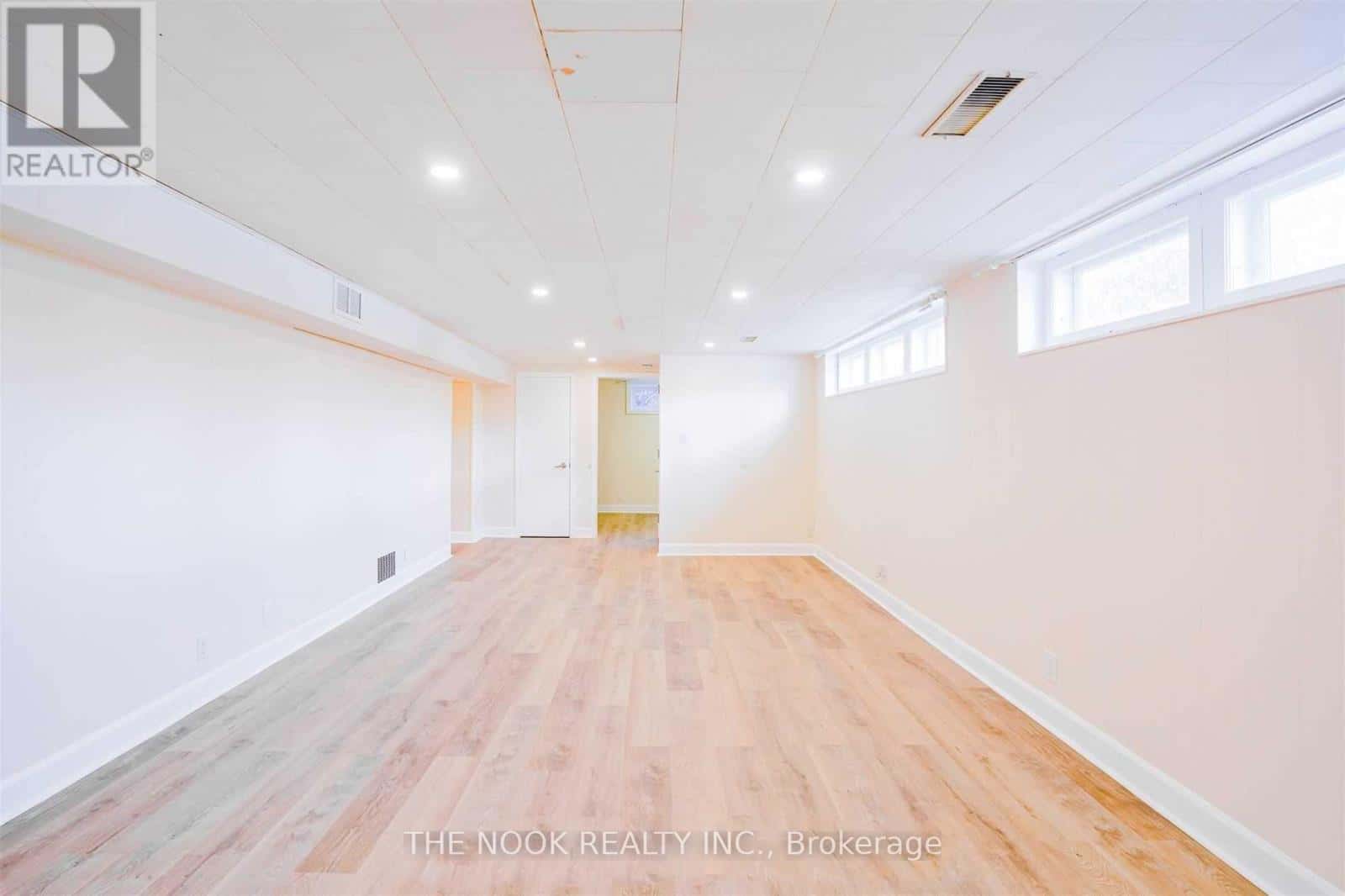 BSMNT - 751 GLENGROVE STREET — Oshawa (Northglen), Ontario - Photo 3 of 11