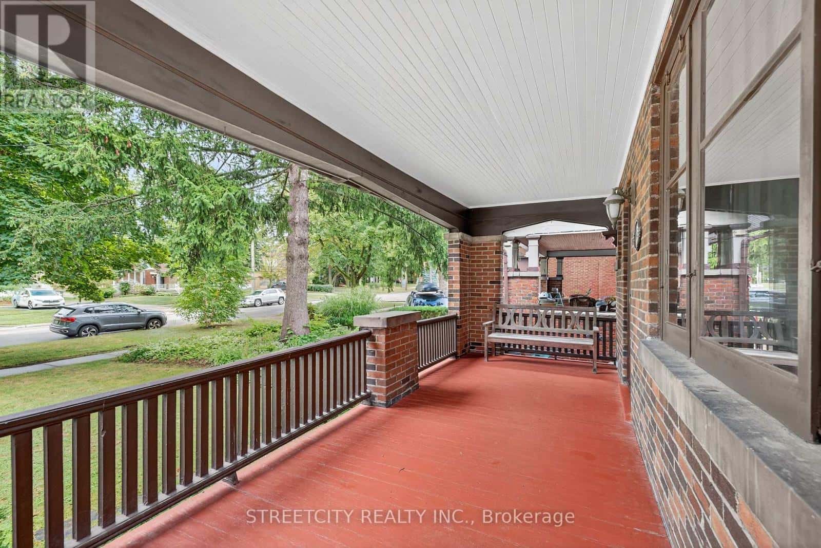 947 MAITLAND STREET — London East (East B), Ontario - Photo 3 of 45