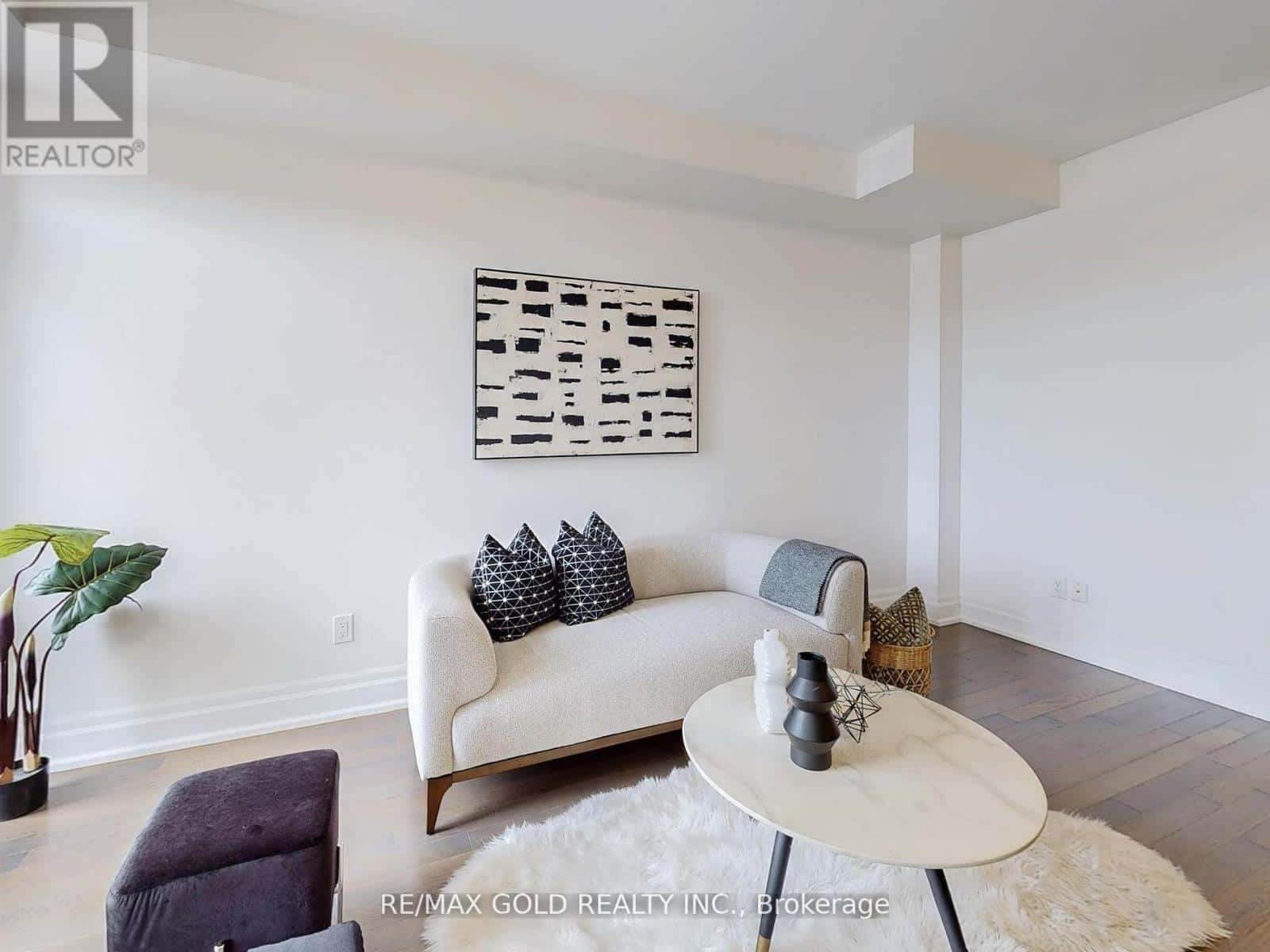 21 GEMMA PLACE — Brampton (Heart Lake), Ontario - Photo 5 of 37