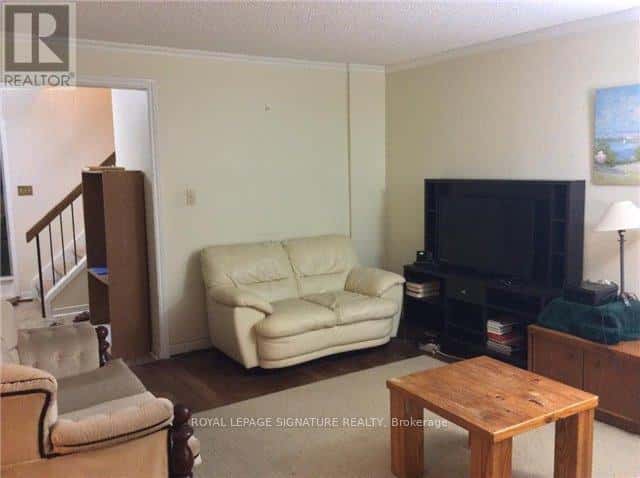 MAIN - 41 RAVENGLOSS DRIVE — Markham (German Mills), Ontario - Photo 2 of 9