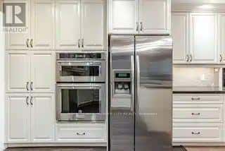 29 GIBSON LAKE DRIVE — Caledon (Palgrave), Ontario - Photo 2 of 49