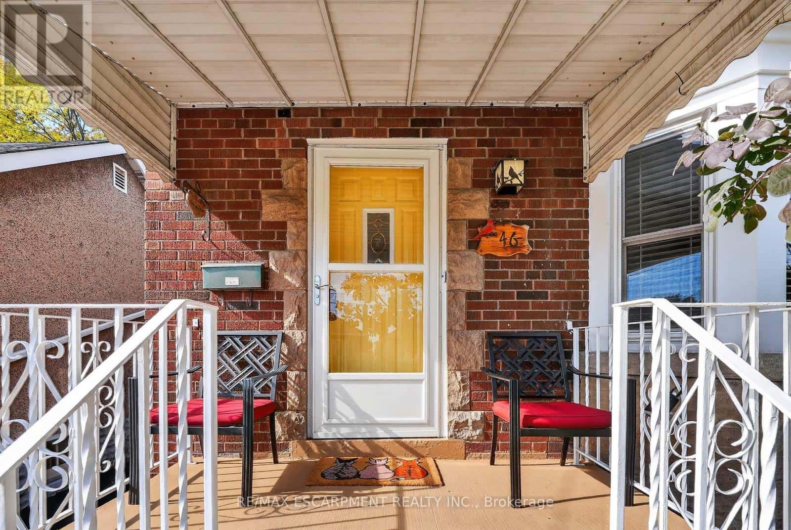 46 WEIR STREET S — Hamilton (Bartonville), Ontario - Photo 3 of 30