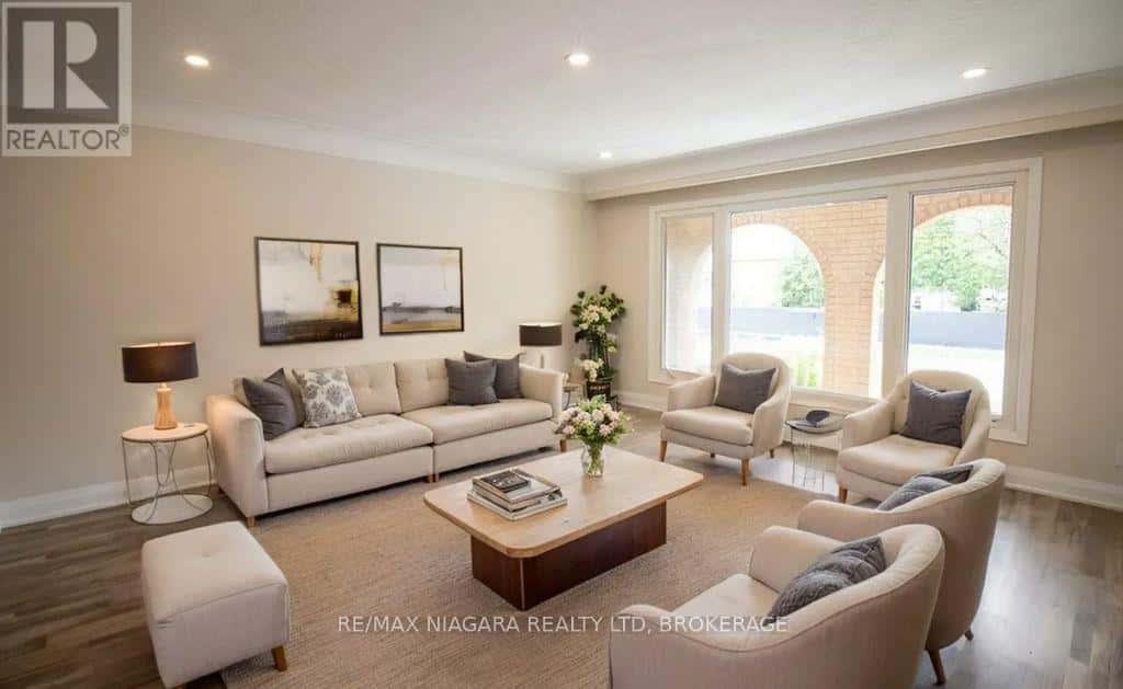 MAIN - 510 QUEEN VICTORIA DRIVE — Hamilton (Quinndale), Ontario - Photo 3 of 18