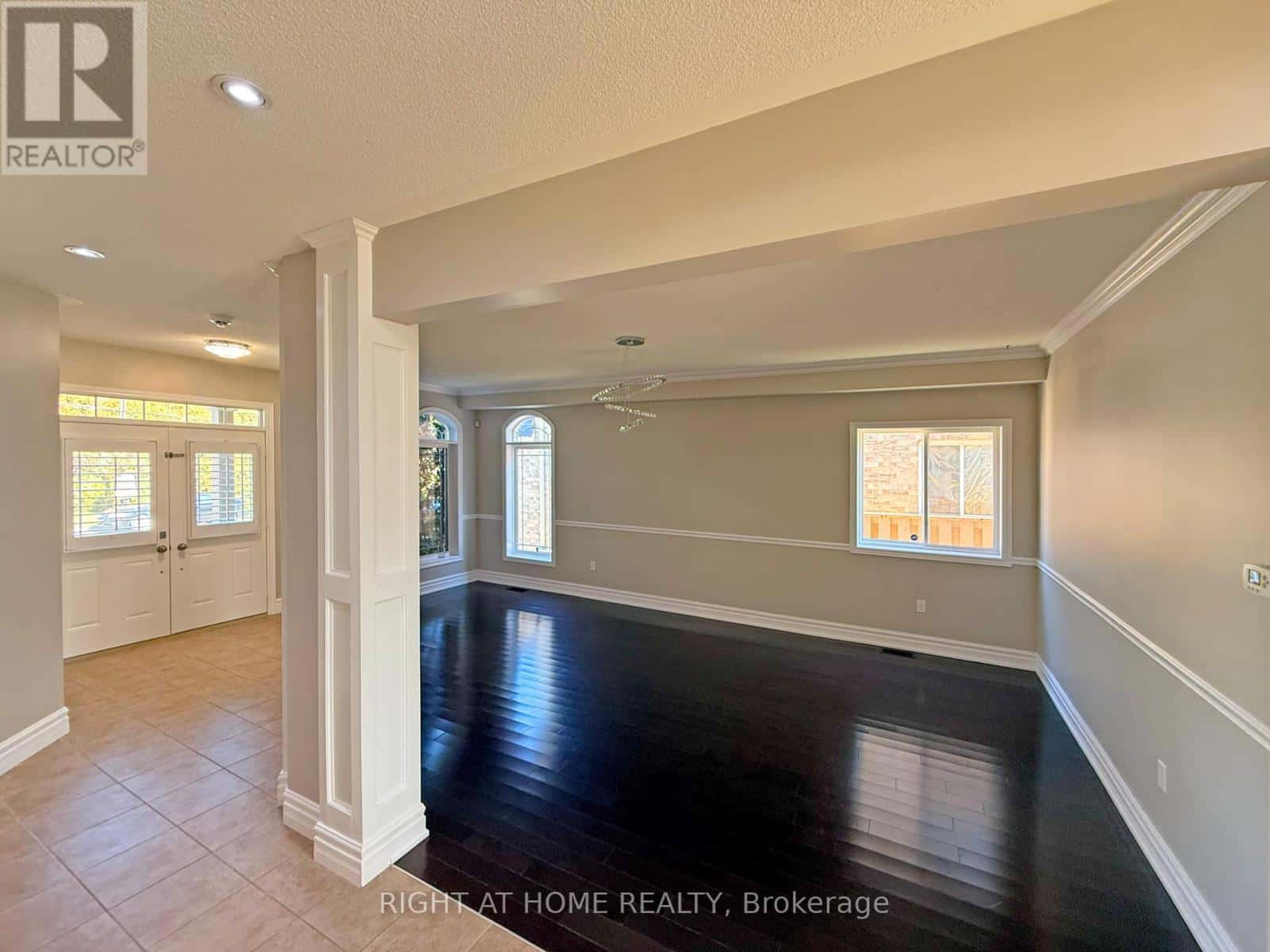 1294 BASELINE ROAD — Hamilton (Winona Park), Ontario - Photo 5 of 42