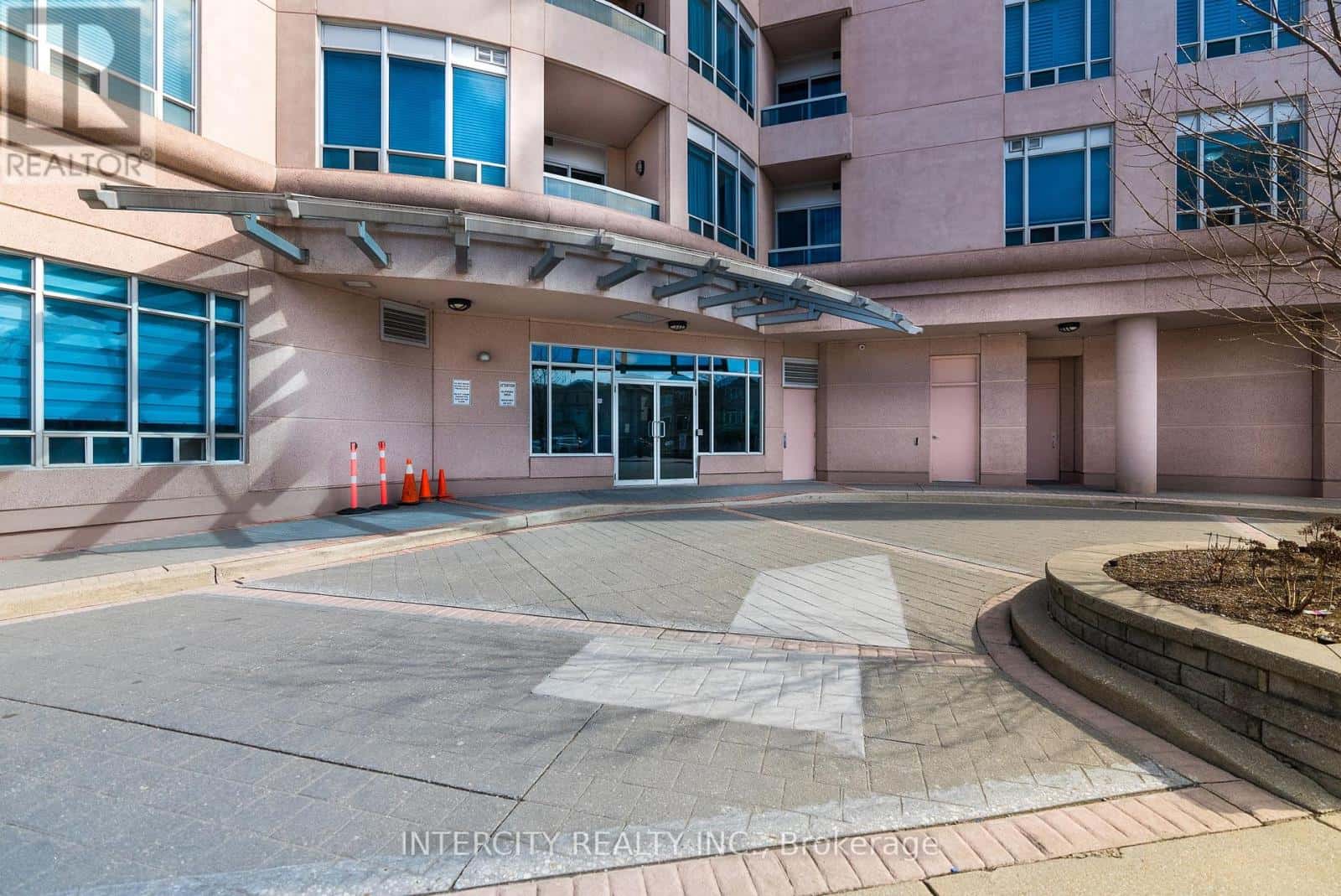 607 - 1 CORDOBA DRIVE — Vaughan (Lakeview Estates), Ontario - Photo 3 of 28