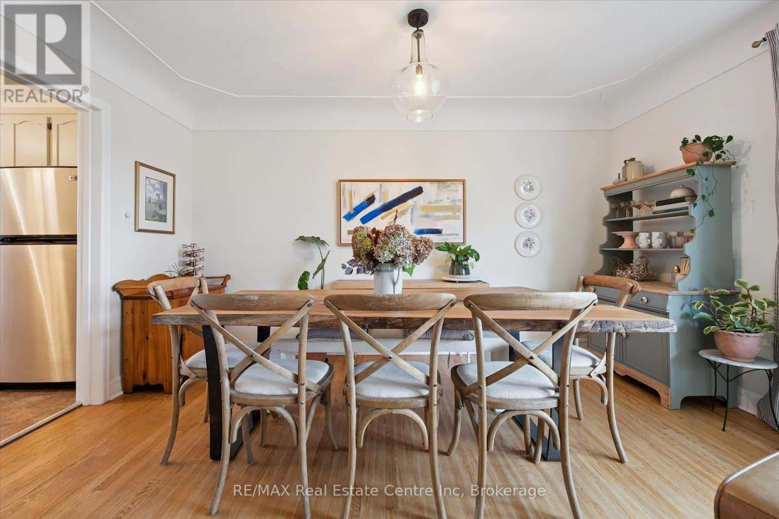 19 CADILLAC DRIVE — Guelph (St. George's), Ontario - Photo 5 of 21