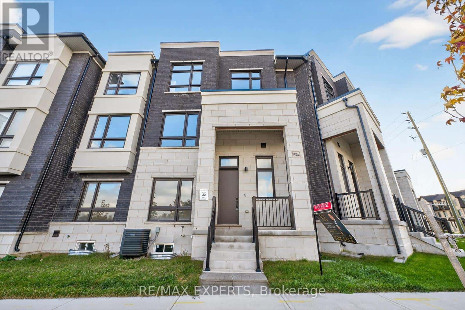 3082 HARASYM TRAIL — Oakville (NW Northwest), Ontario - Photo 3 of 47