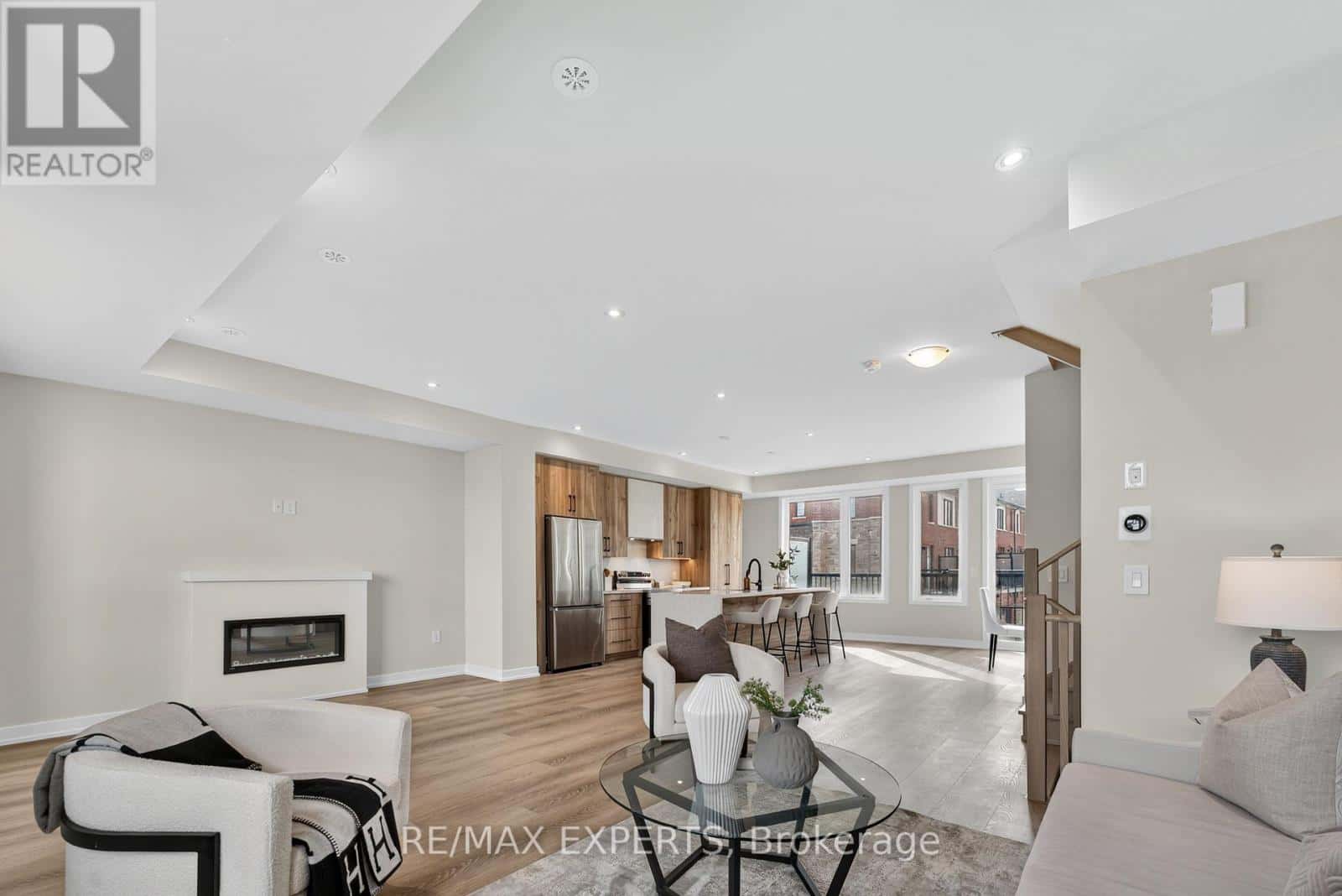 3082 HARASYM TRAIL — Oakville (NW Northwest), Ontario - Photo 5 of 47