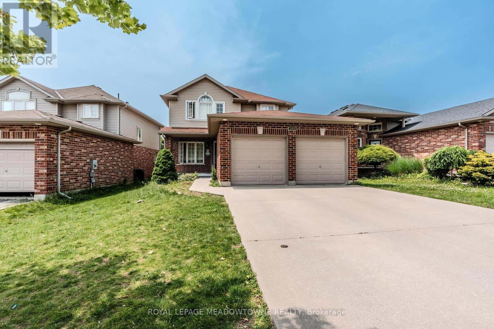 893 Bitterbush Crescent