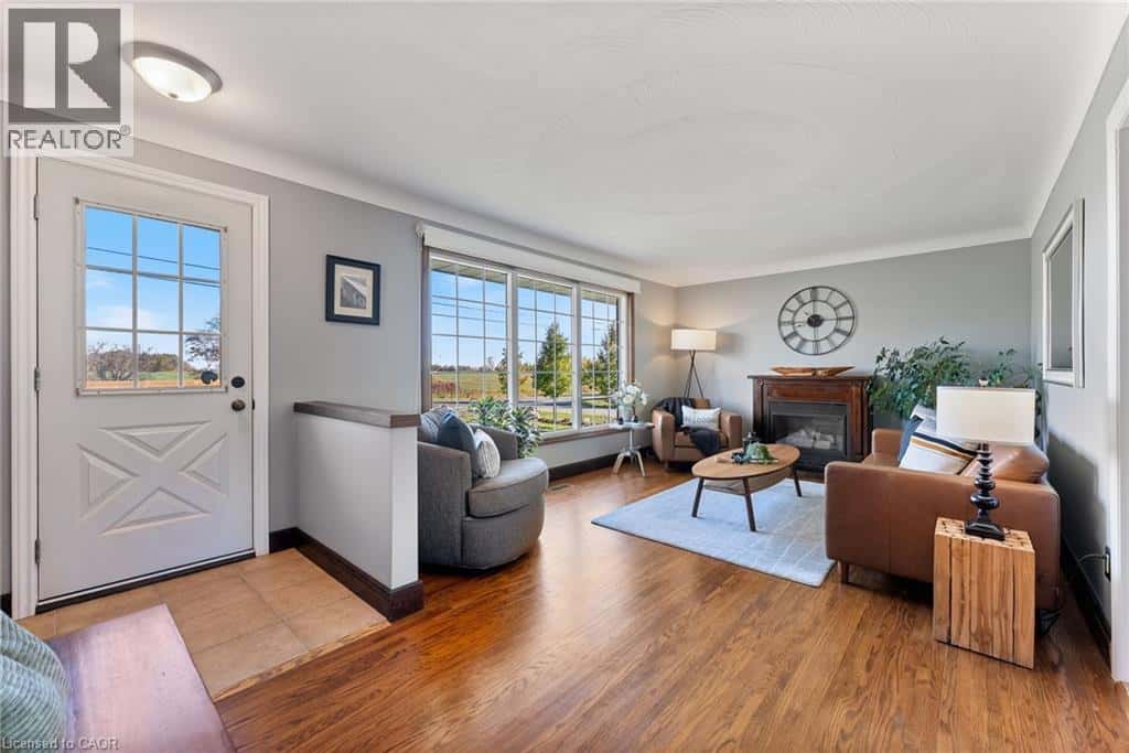 5187 WHITE CHURCH Road E — Mount Hope, Ontario - Photo 3 of 50