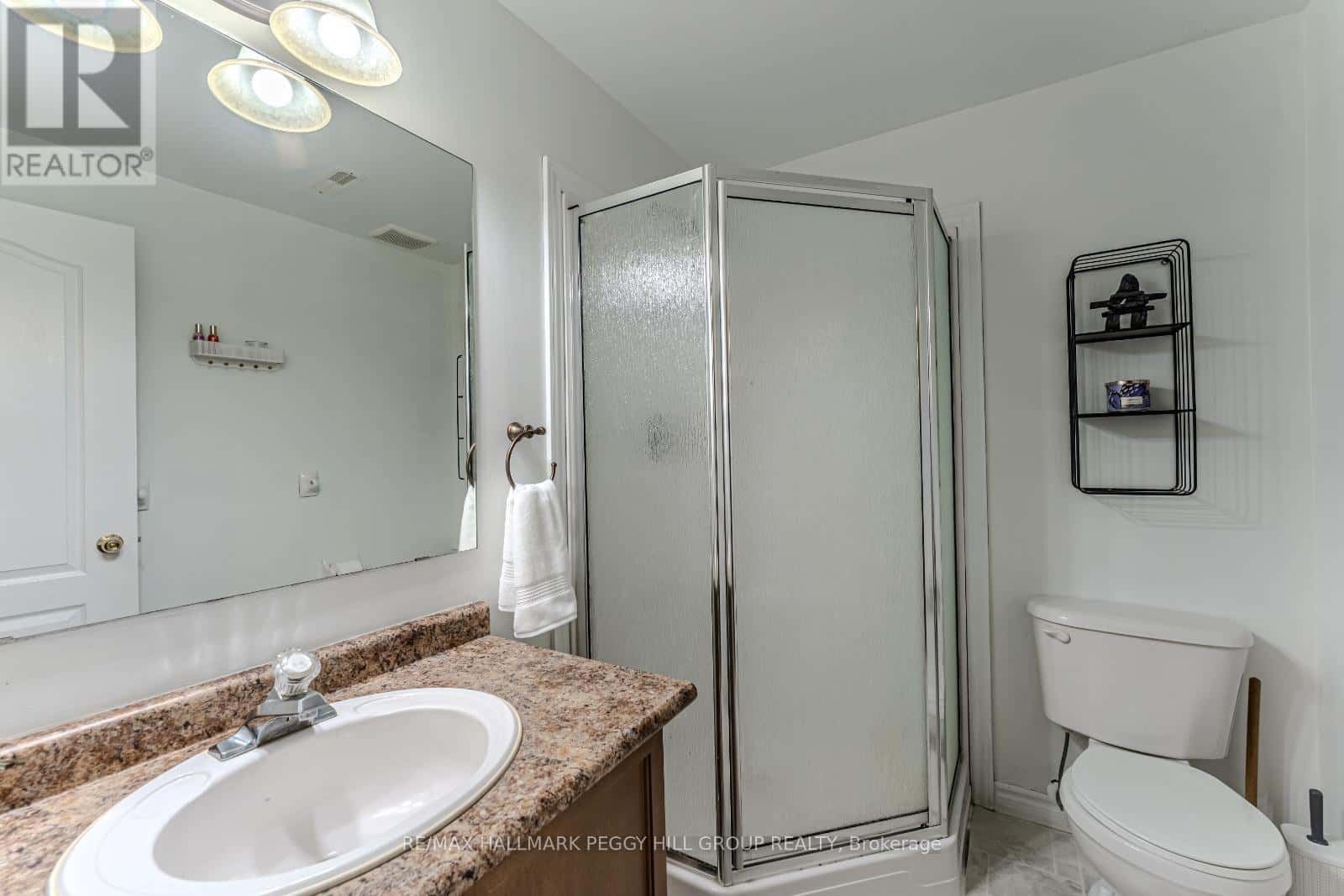 95 CROMPTON DRIVE — Barrie (Little Lake), Ontario - Photo 2 of 22