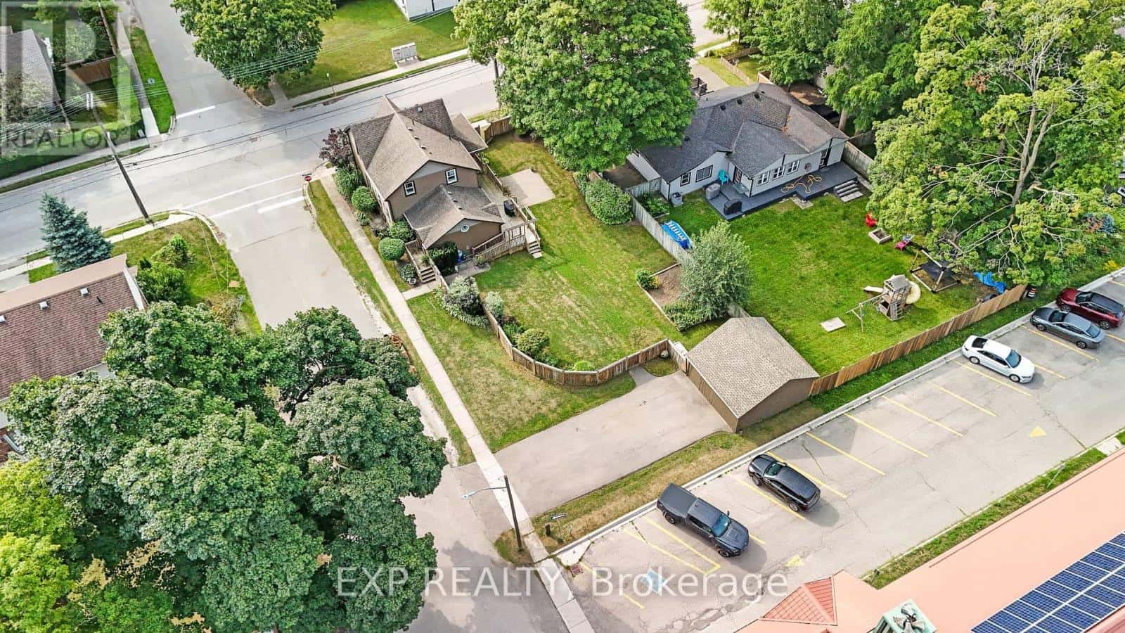 20 ELGIN STREET S — Halton Hills (AC Acton), Ontario - Photo 5 of 47