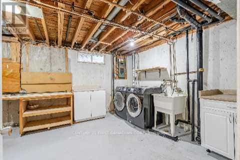 360 HOMESTEAD COURT — London North (North F), Ontario - Photo 5 of 36