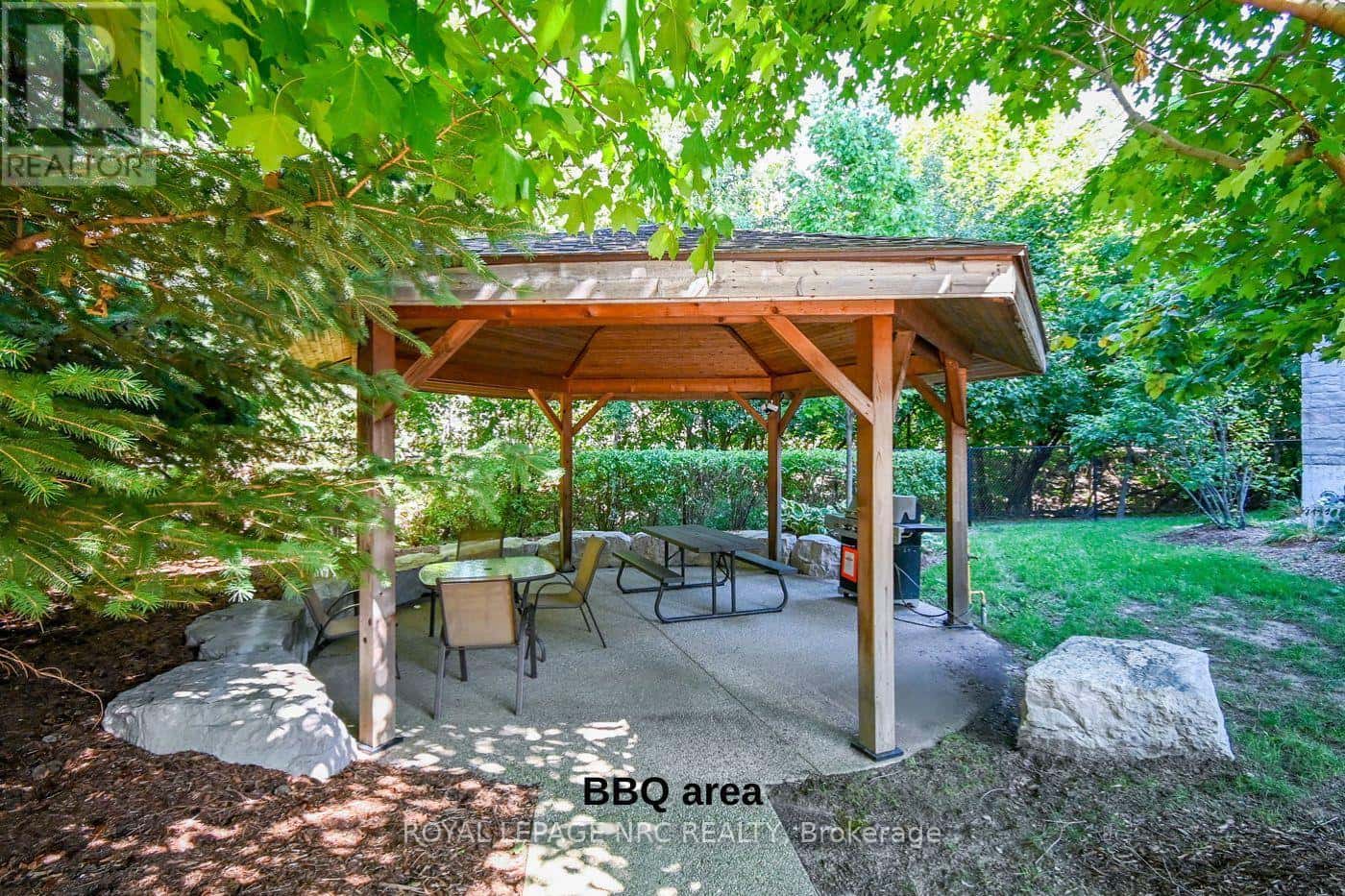 404 - 379 SCOTT STREET — St. Catharines (Vine/Linwell), Ontario - Photo 5 of 50