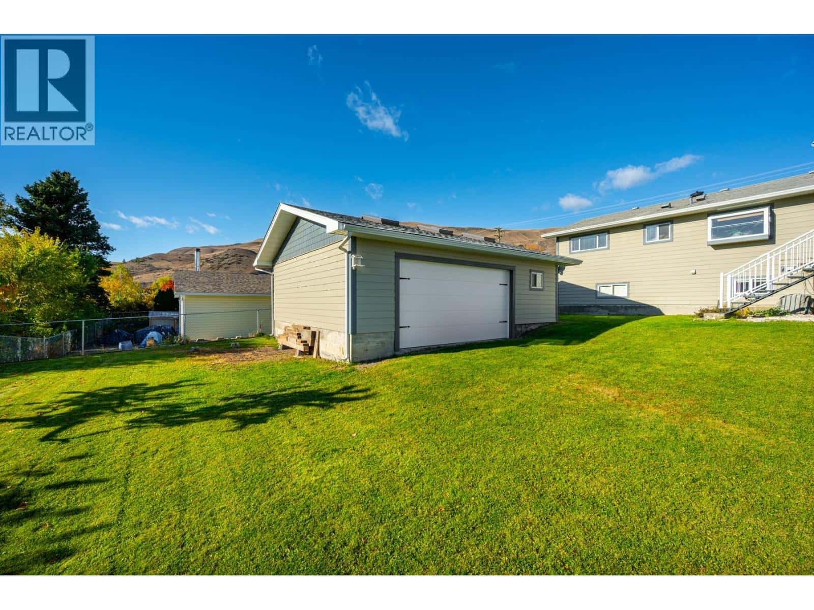 705 ELM Street — Ashcroft, British Columbia - Photo 5 of 48