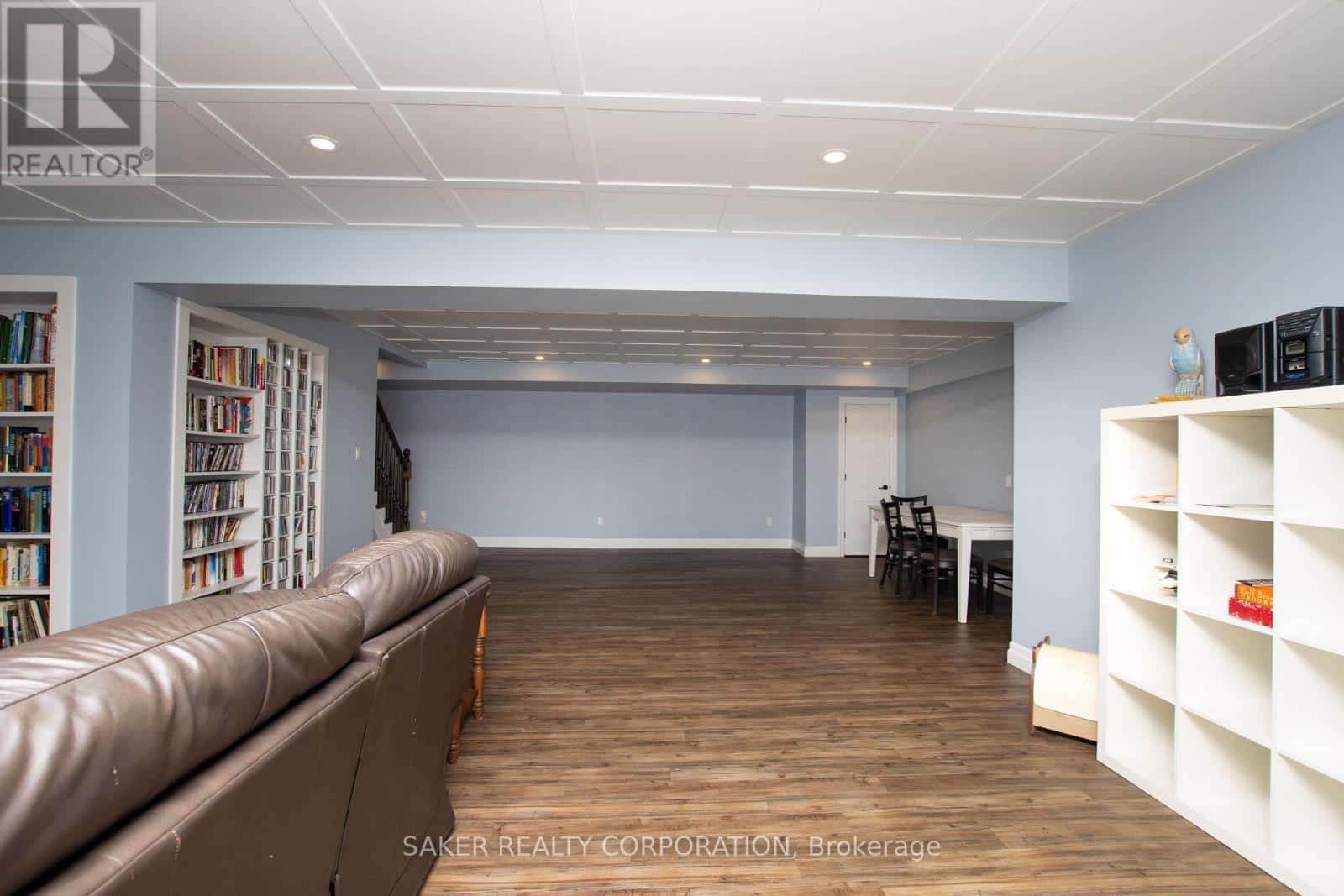 111 HARRIS ROAD — Middlesex Centre (Delaware Town), Ontario - Photo 3 of 34