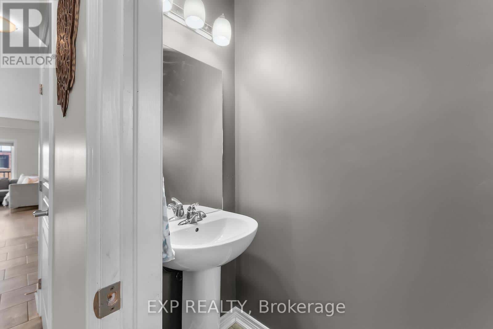 79 SEVERINO CIRCLE — West Lincoln (Smithville), Ontario - Photo 4 of 39