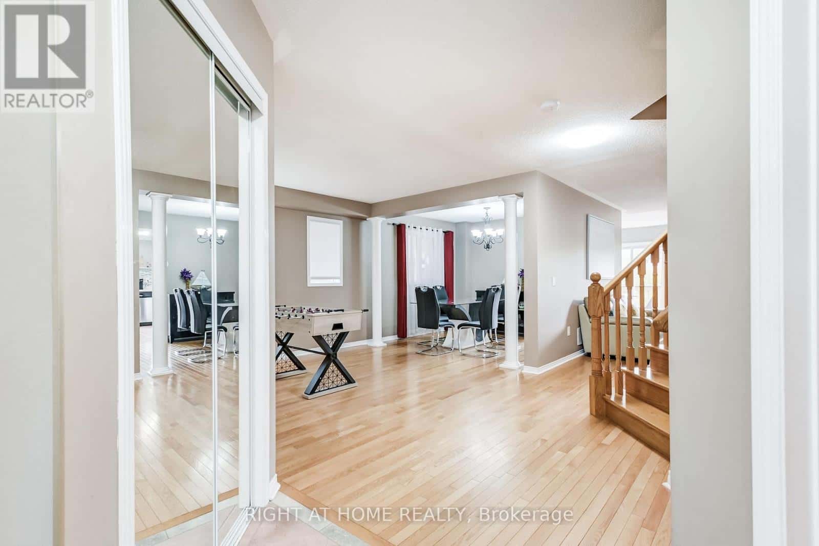 51 CRESTRIDGE DRIVE — Caledon (Bolton North), Ontario - Photo 4 of 24