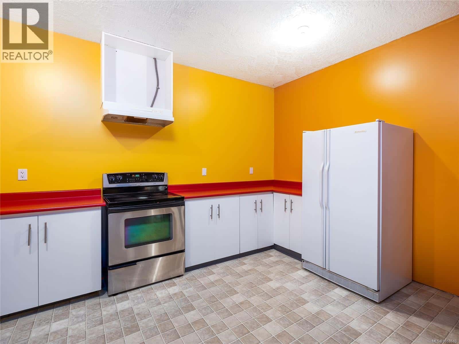 1 1587 Joan Ave — Crofton, British Columbia - Photo 5 of 26