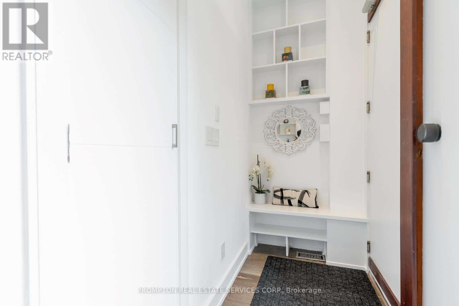 65 HARSHAW AVENUE — Toronto (Lambton Baby Point), Ontario - Photo 2 of 38