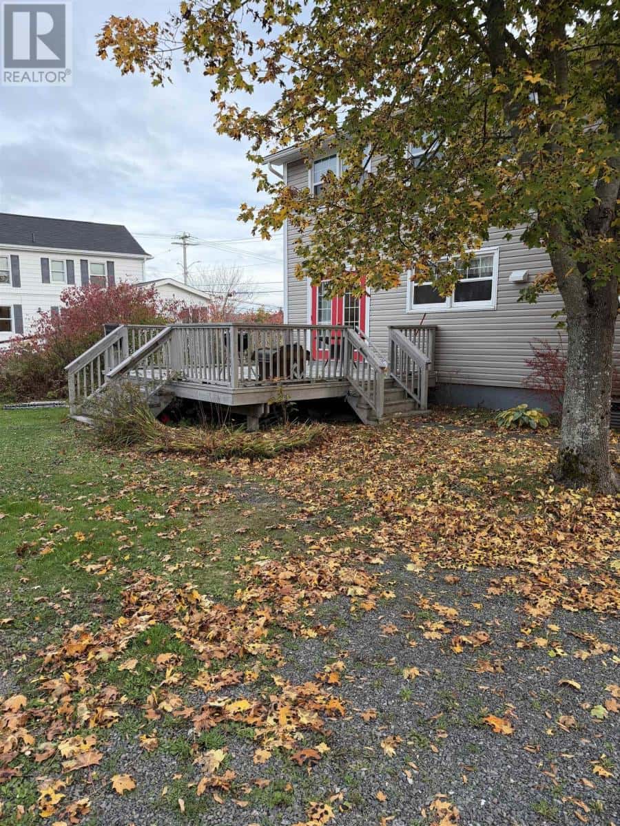 45 Fairview Street — Antigonish, Nova Scotia - Photo 2 of 40