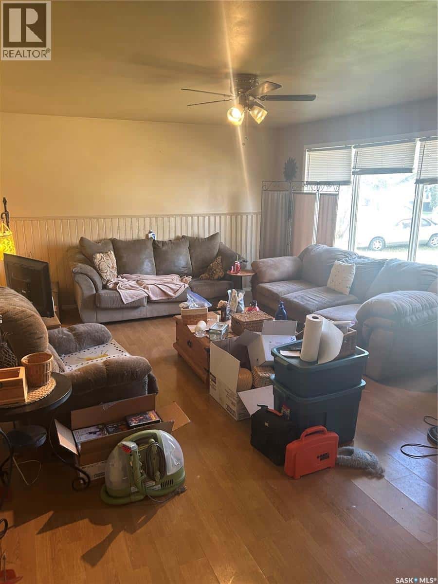 116 Souris STREET — Milestone, Saskatchewan - Photo 2 of 19