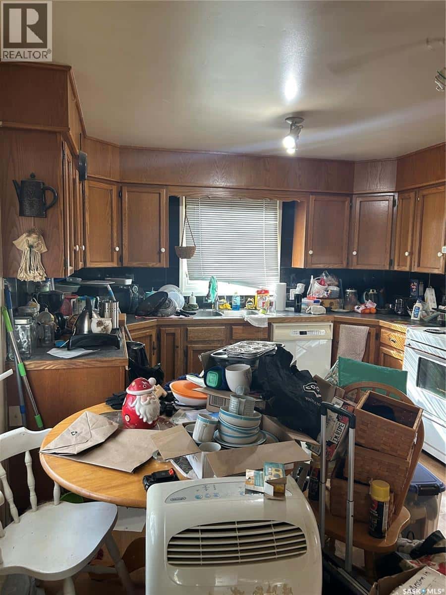 116 Souris STREET — Milestone, Saskatchewan - Photo 3 of 19